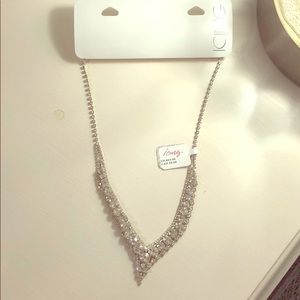 Dressy necklace from icing!